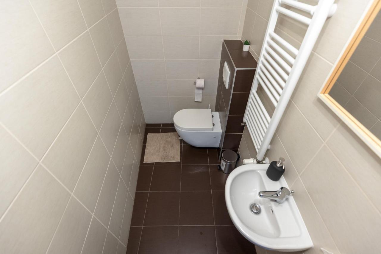 Prtr W/ Free Parking Apartment Budapest